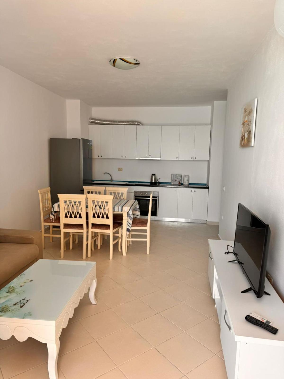 Apartament Holiday 5 Durrës
